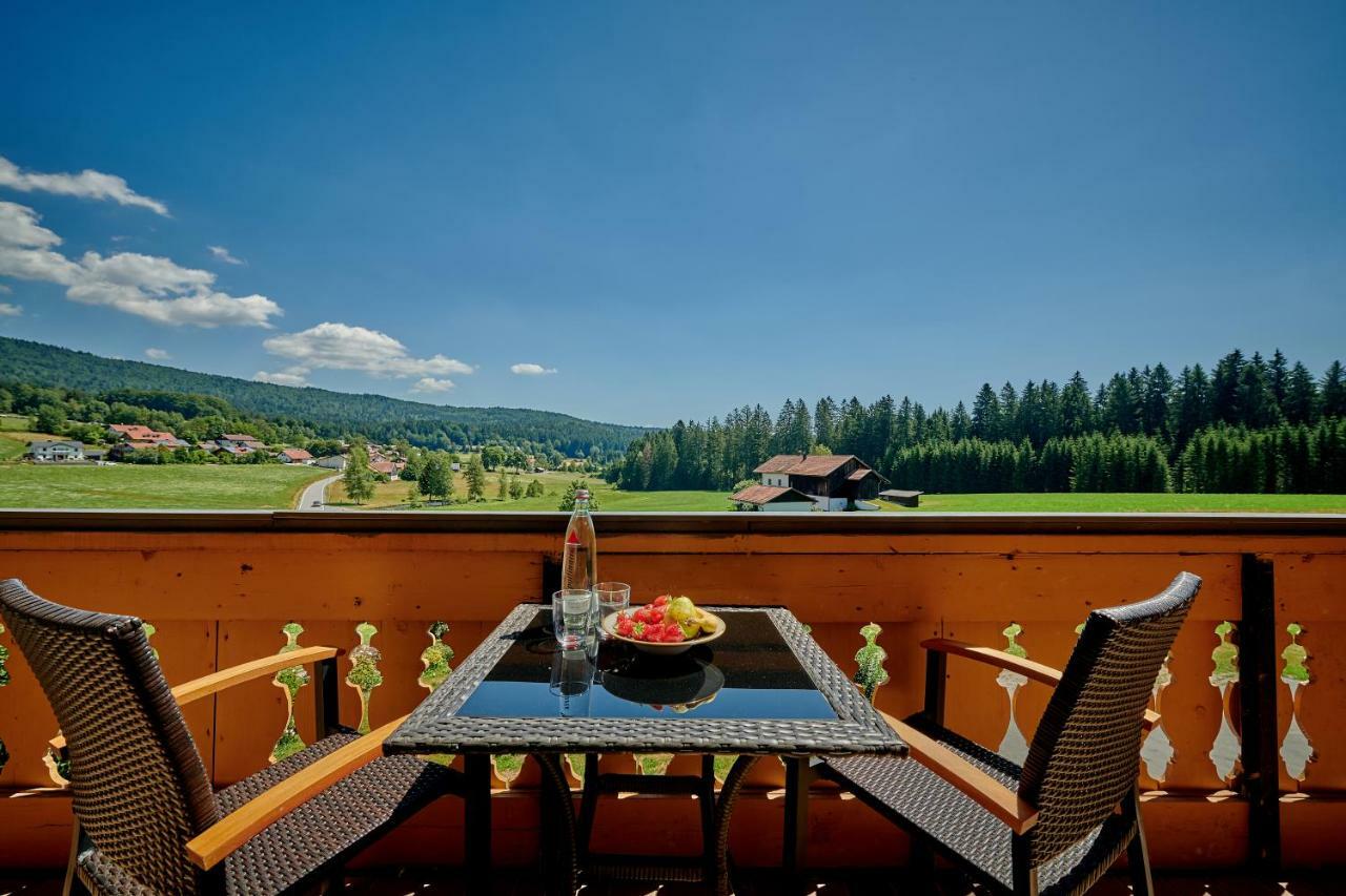 Neuschönau Landhotel Moorhof מראה חיצוני תמונה